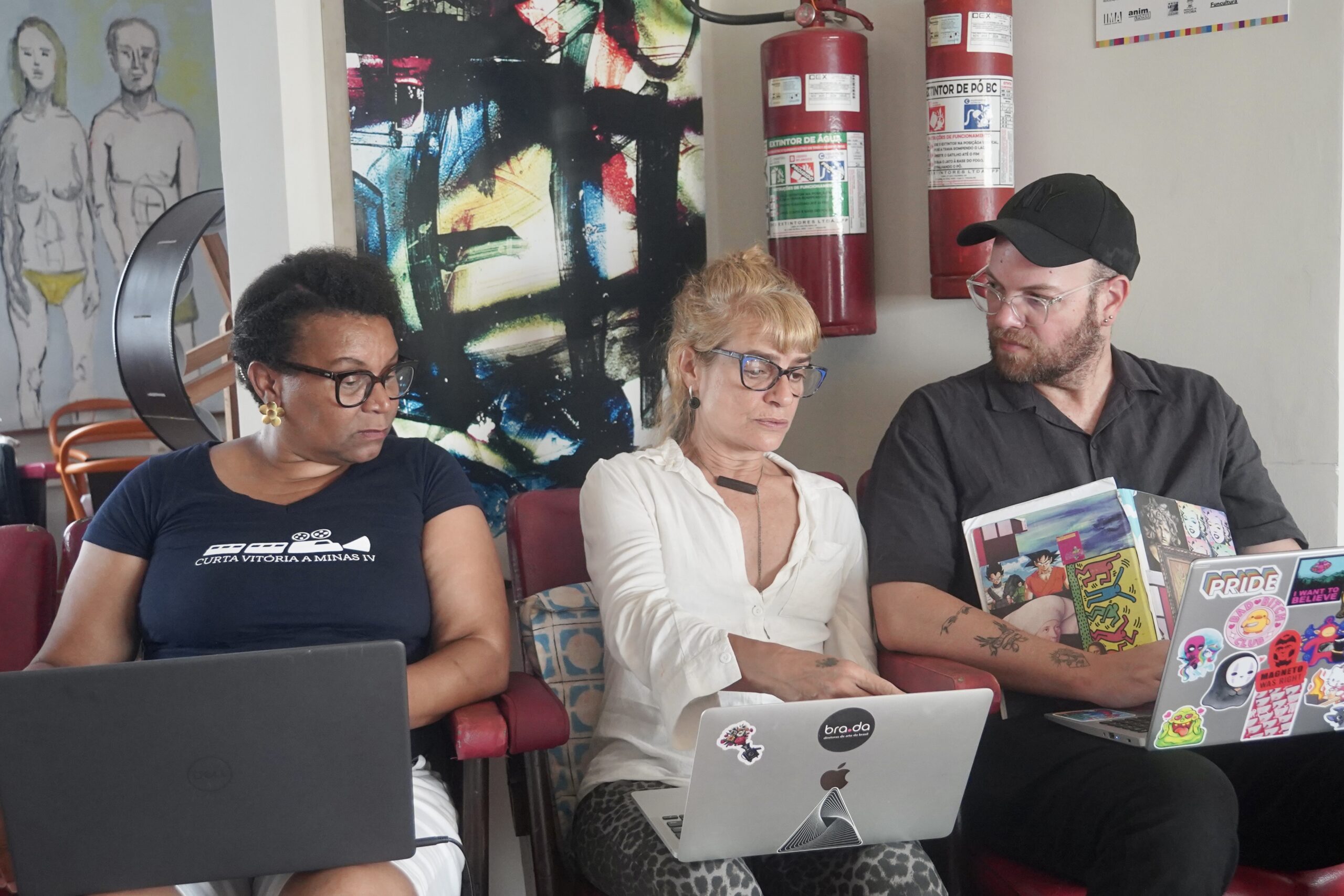 Dia 11 – Edição das cenas dos filmes de ficção e direção de arte com os documentários